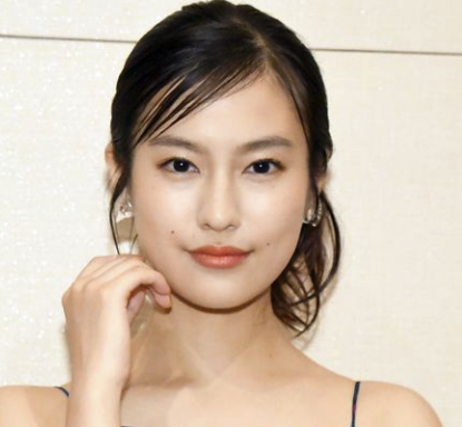 【完全解説版】恒松祐里の父親は上島竜兵説も？本当の家族背景を詳しく紹介