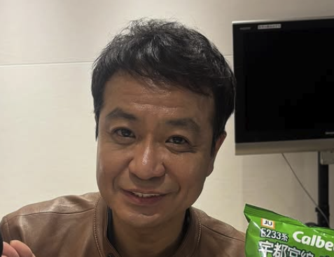 【完全コンプリート】中山秀征の子供は何人？娘の噂やデビュー情報も総まとめ！