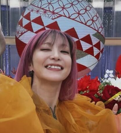 【完全版】LiSAの子供は何人？妊娠中2人目説と家族の真相まとめ徹底解説