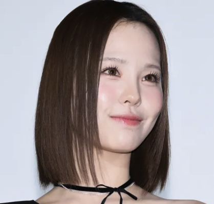 NiziUマコの実家はお金持ち説の噂は本当？学歴と家族背景を検証