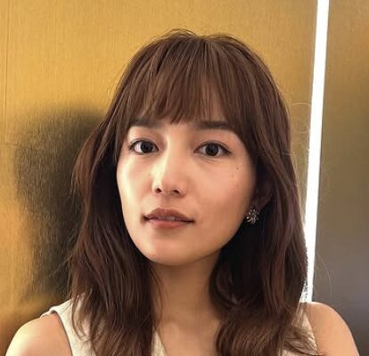【顔画像】川口春奈の母親の写真はある？年齢や料理店・スナックの場所の噂を徹底調査