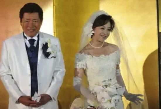 尾崎健夫の妻･坂口良子