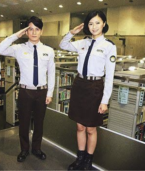 岡田准一と榮倉奈々との身長比較