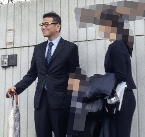 上田晋也 妻 写真