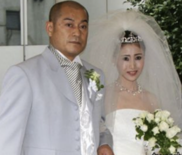 松平健の２番目の嫁・松本友里