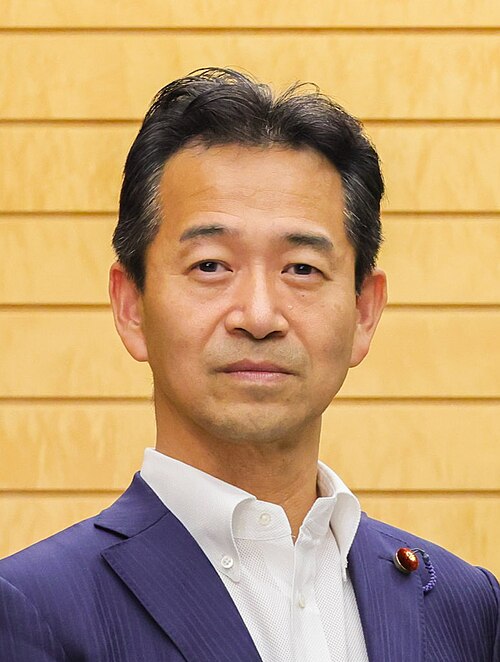 岡本三成さん（2025年5月、首相官邸）